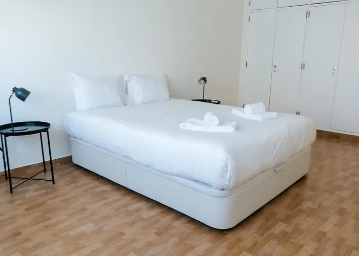 - Almirante Reis Ii Apartment *