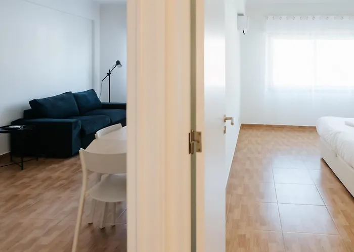 - Almirante Reis Ii *