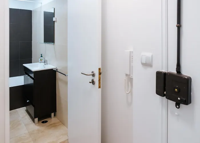 - Almirante Reis Ii Apartment *